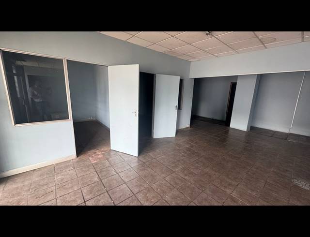 2,002M² WAREHOUSE TO LET IN PRETORIA WEST